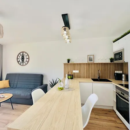 Apartment Paulmarie Family In Brisas *