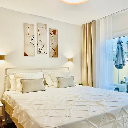 Apartment Paulmarie Family In Brisas